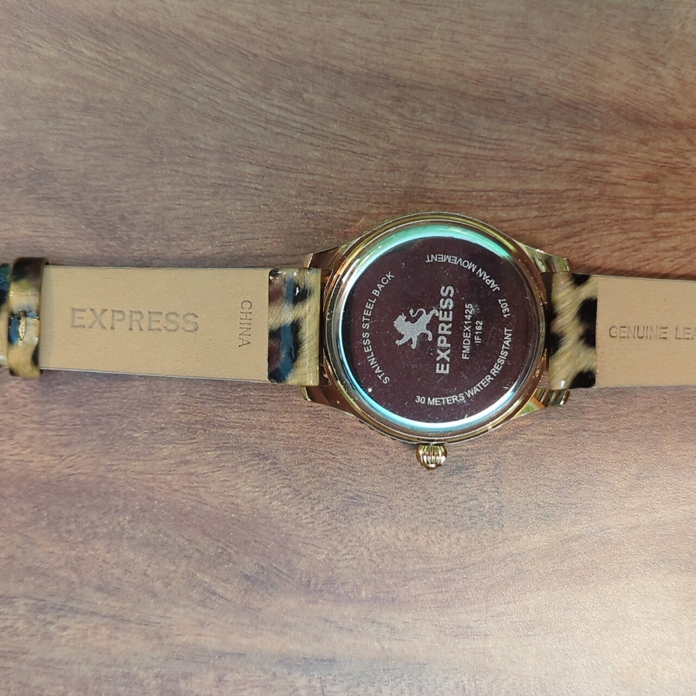 NEW Express Leopard Print Watch - Picture 6 of 6